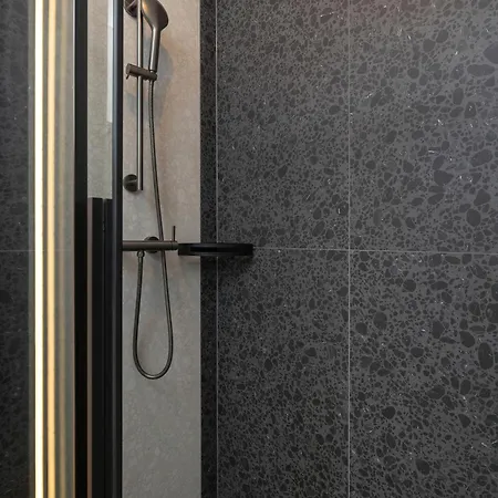 Zabrska Modern Next To Spodek With Ac & Parking By Renters Appartement