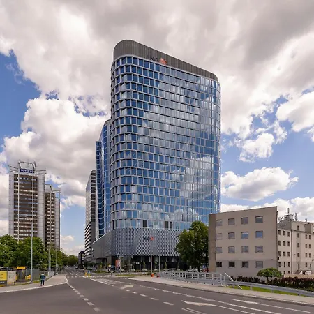 Zabrska Modern Next To Spodek With Ac & Parking By Renters