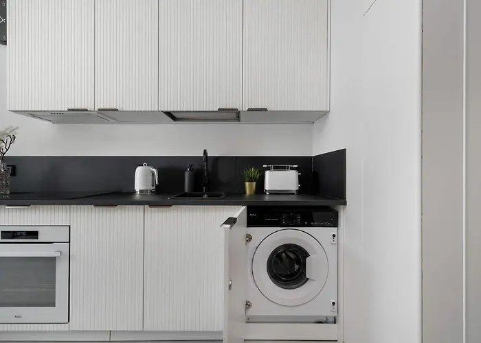 Apartment Zabrska Modern Next To Spodek With Ac & Parking By Renters