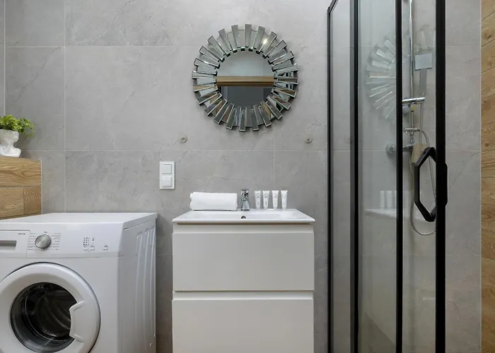 Zabrska Modern Next To Spodek With Ac & Parking By Renters Appartement *