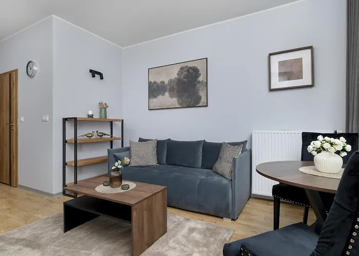 Zabrska Modern Next To Spodek With Ac & Parking By Renters